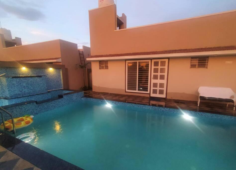 Nine Hill Villa - 2Bhk Private Villa With Pool Ουνταϊπούρ Εξωτερικό φωτογραφία