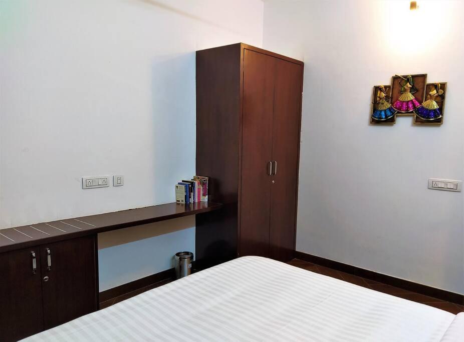 Nine Hill Villa - 2Bhk Private Villa With Pool Ουνταϊπούρ Εξωτερικό φωτογραφία