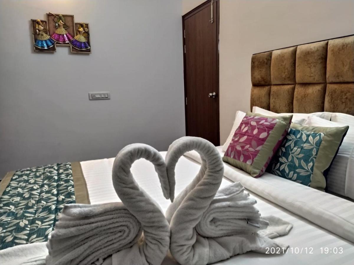 Nine Hill Villa - 2Bhk Private Villa With Pool Ουνταϊπούρ Εξωτερικό φωτογραφία